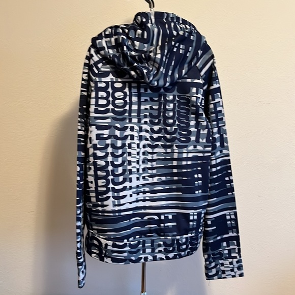 Nike Girls Hoodie Black and White “Just Do It” Size L EUC - Picture 2 of 5